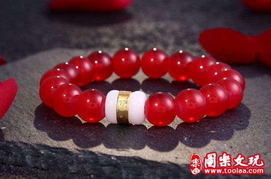 女人为什么不能带玛瑙，可以佩戴能提升气质