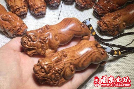 黄花梨木怎么辨认