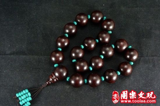 小叶紫檀手串佩戴禁忌
